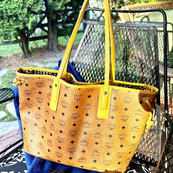 💼⭐HP⭐MCM Cognac/Mango Liz Shopper - Picture 3 of 8